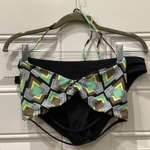 Preowned L*Space Swimwear Bikini Multicolored Diamond Pattern Top Black Bottom